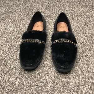 Black faux fur shoes